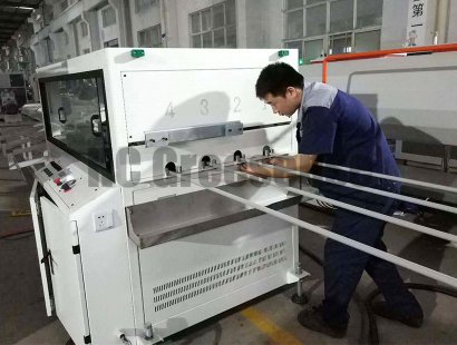 PVC管材設(shè)備